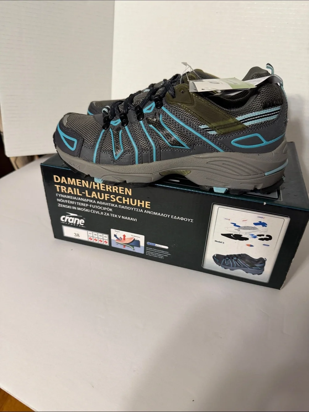 Crane Men's Gray and Teal Trail Running Shoes
